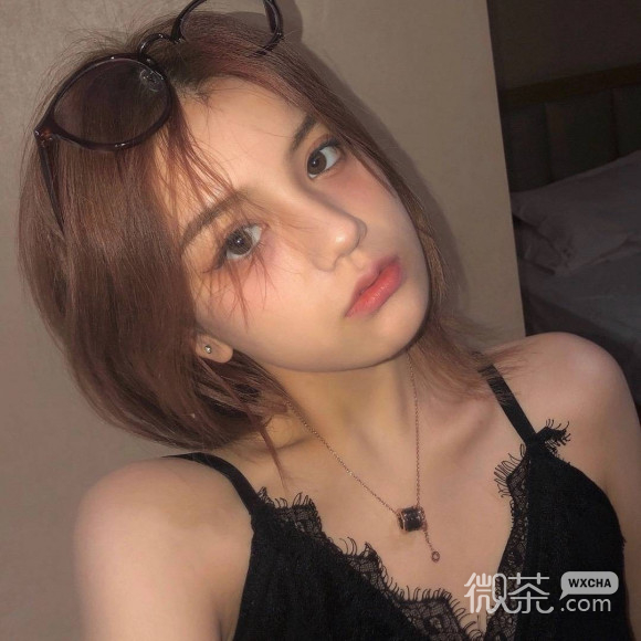 文艺深沉网红女生头像