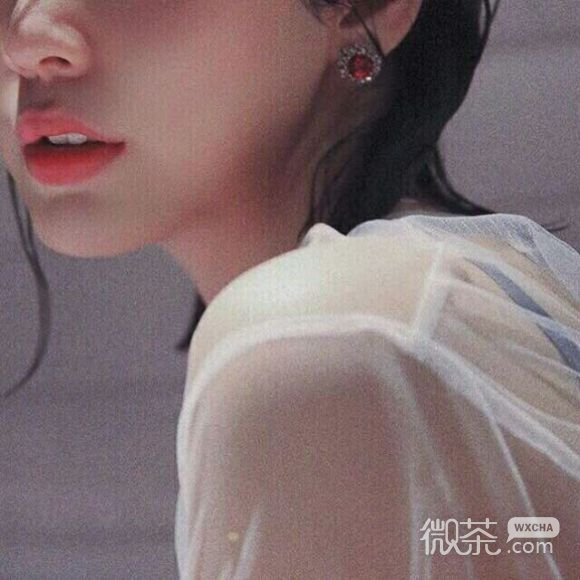 微信成熟好看的时尚女生头像