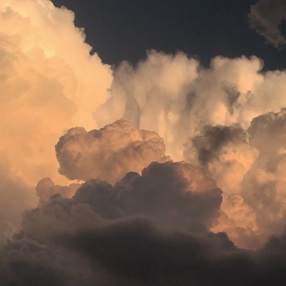 最潮云朵微信朋友圈配图