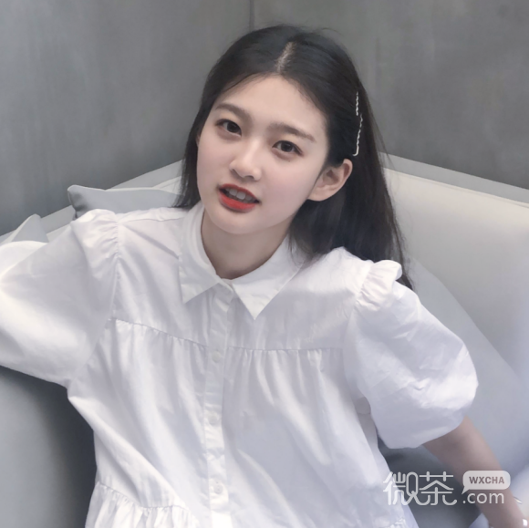 长发洒脱性感女生头像