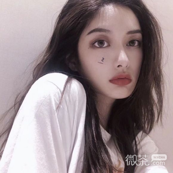 微信文艺清纯性感女生头像