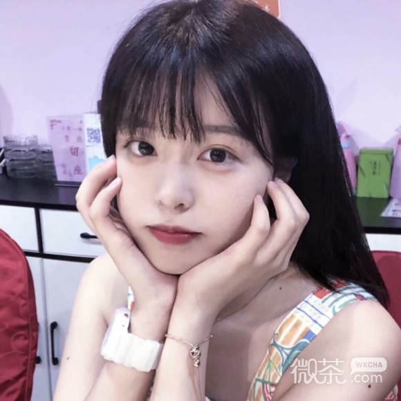 最潮佛系深沉阳光女生头像