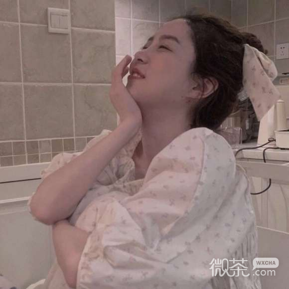微信文艺清纯性感女生头像