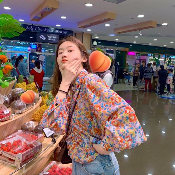 文艺深沉性感微信女生头像