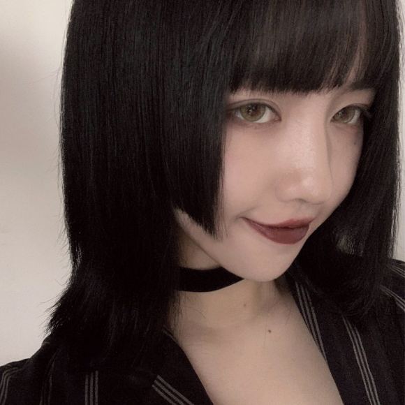 文艺深沉性感微信女生头像