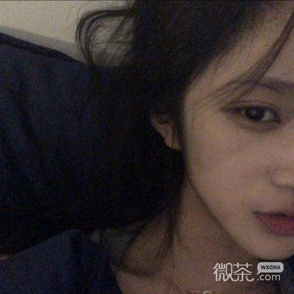 微信最潮俏皮阳光女生头像