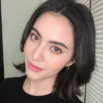 高冷系性感欧美女生头像