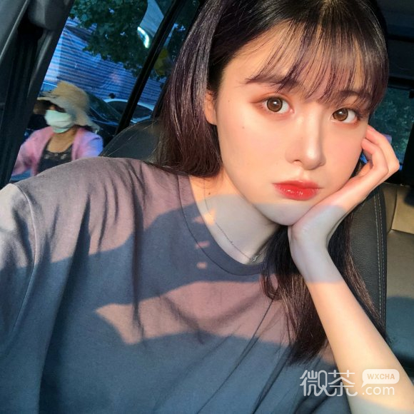 微信最潮快手网红女生头像