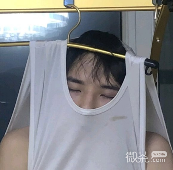 微信最潮清新性感男生头像