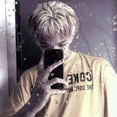 微信帅气文艺深沉性感男生头像