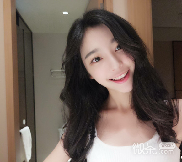 长发文艺时尚最潮微信女生头像