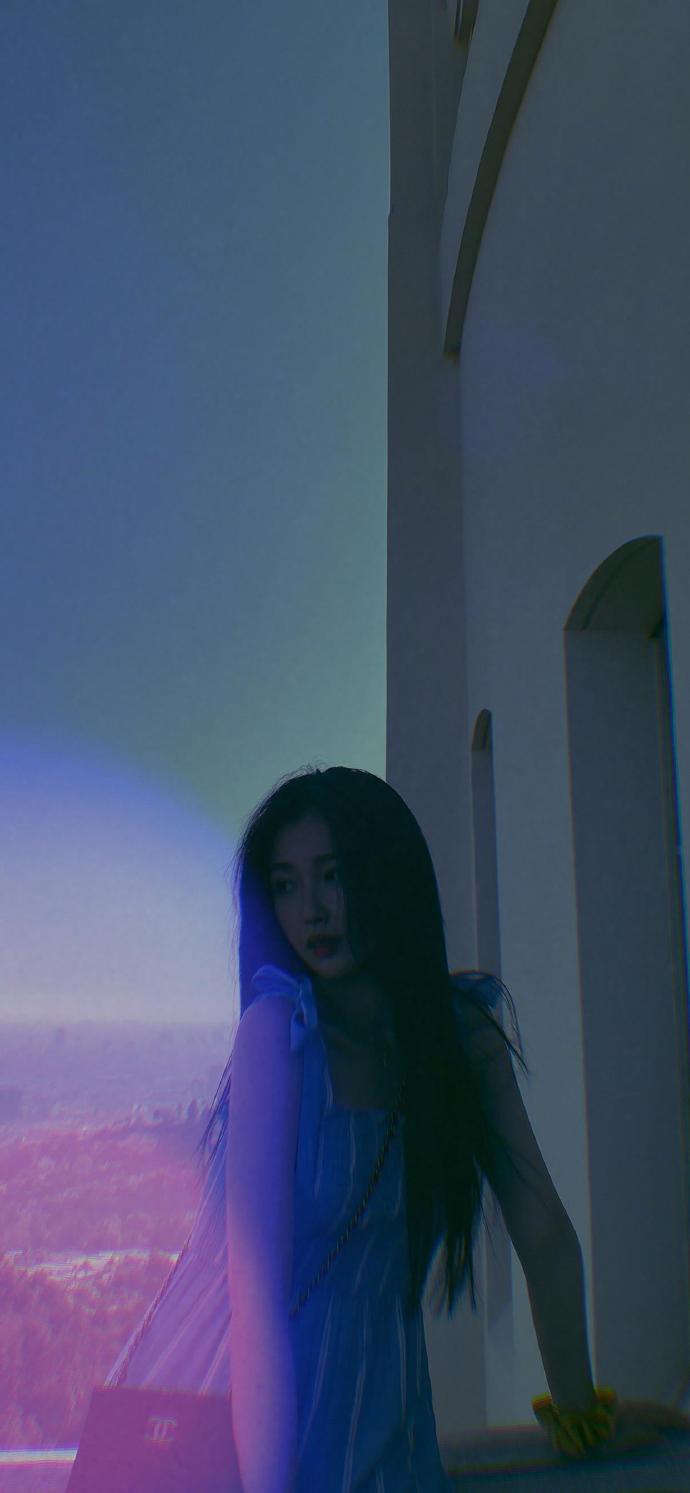 有点可爱的虞书欣聊天壁纸来咯