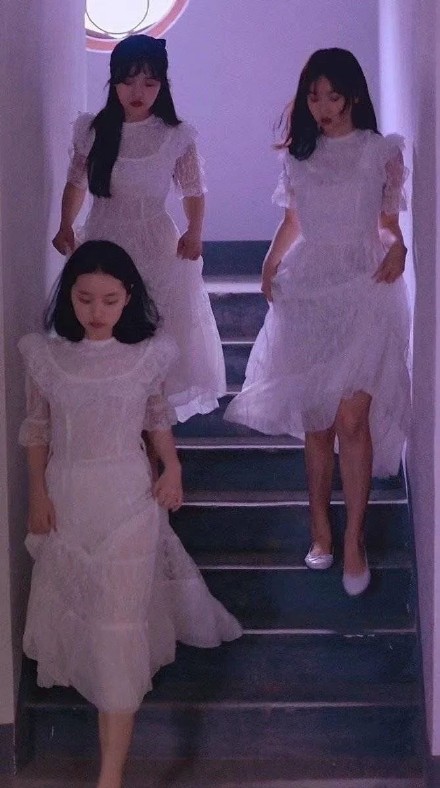 夏日动漫人物ins风绝美聊天壁纸背景图