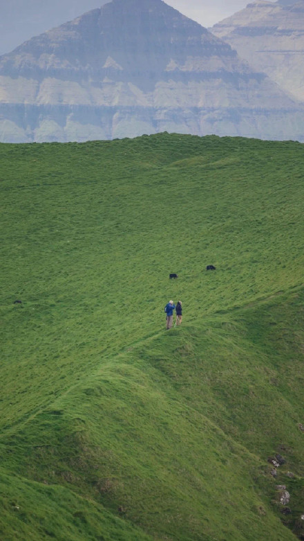 夏日动漫人物ins风绝美聊天壁纸背景图