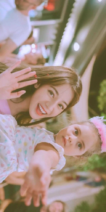 夏日动漫人物ins风绝美聊天壁纸背景图