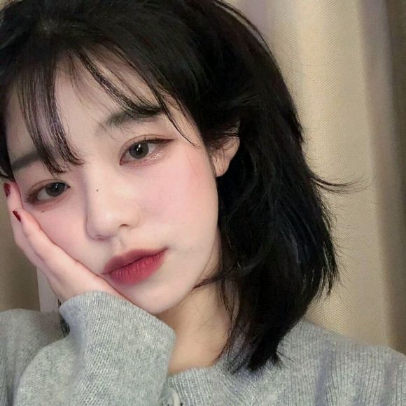 沧桑佛系长发成熟女生头像