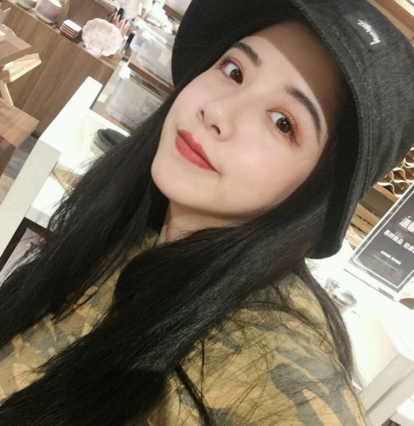 沧桑佛系长发成熟女生头像