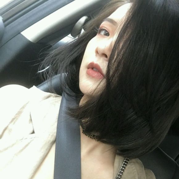 沧桑佛系长发成熟女生头像