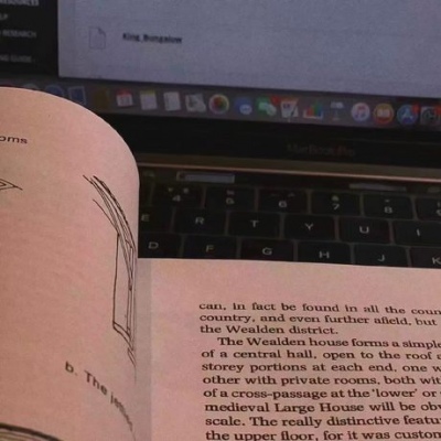 文艺暗黑色朋友圈配图