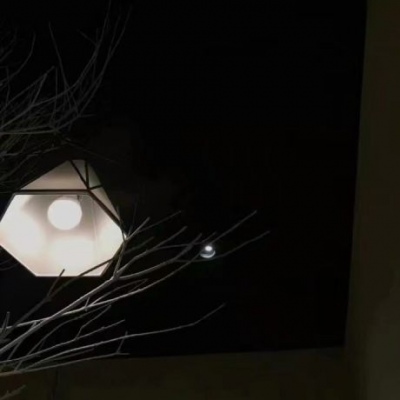 文艺暗黑色朋友圈配图