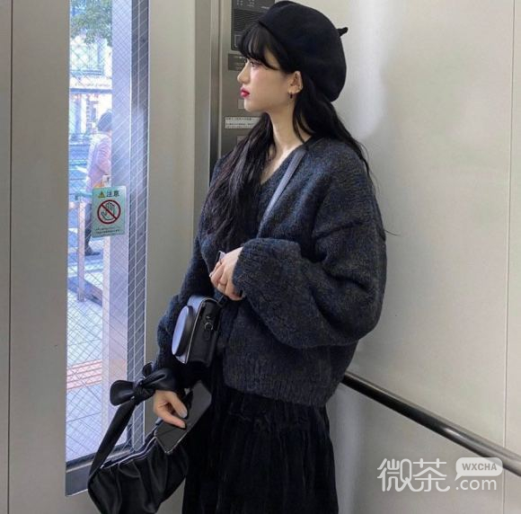 微信文艺长发成熟时尚女生头像