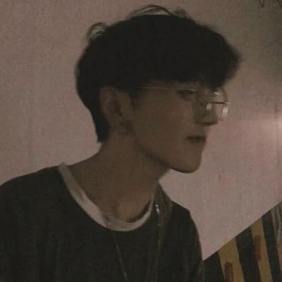 普通帅气真人男生头像