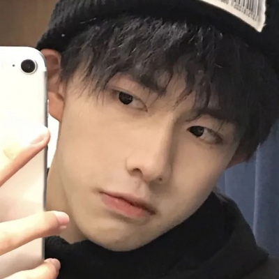 普通帅气真人男生头像