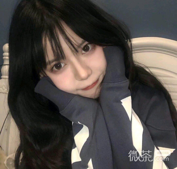 微信文艺阳光性感女生头像