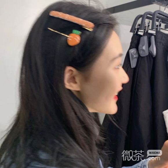 微信最潮酷酷的时尚阳光女生头像