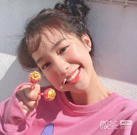 微信文艺阳光性感女生头像