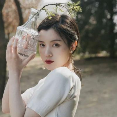 气质高冷经典成熟微信女头