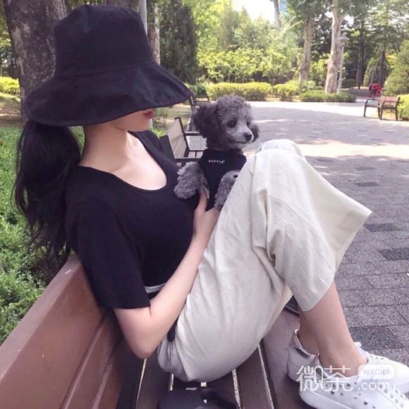 微信长发性感阳光女生头像