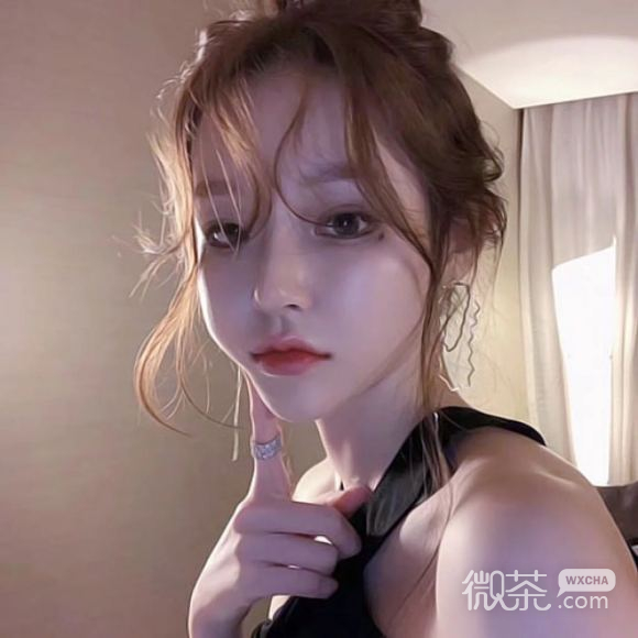 微信长发性感阳光女生头像