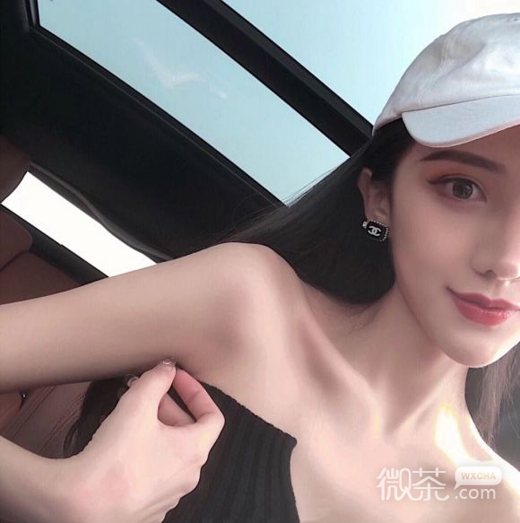 微信长发性感阳光女生头像