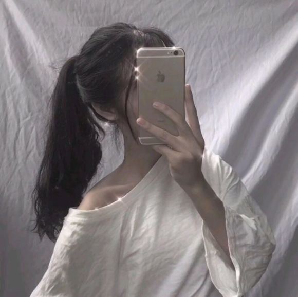 微信深沉成熟女生头像