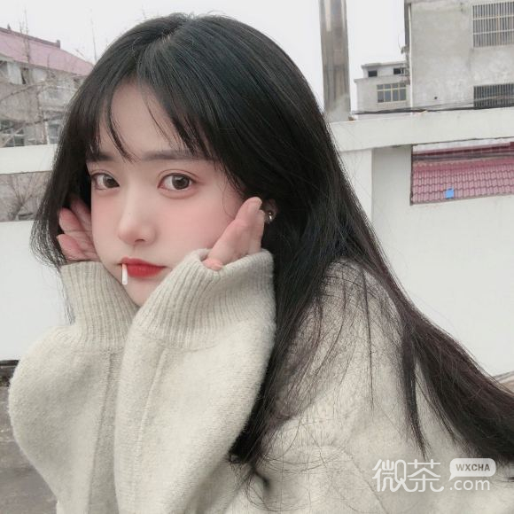 微信简单文艺时尚女生头像