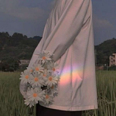 伤感意境深沉男生头像