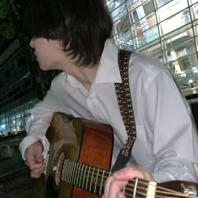 伤感意境深沉男生头像