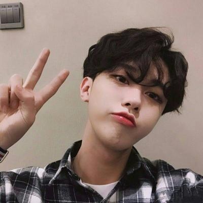 高冷伤感成熟真人男头