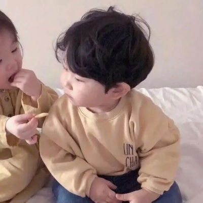 萌娃动漫一对两张可爱微信情头