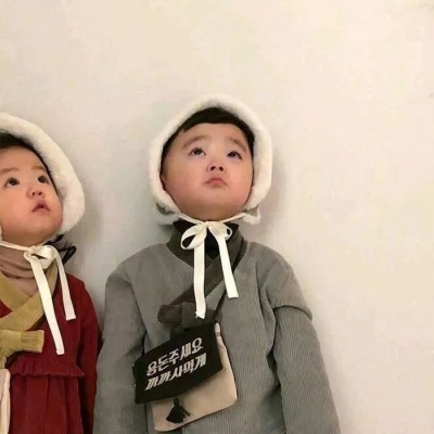 萌娃动漫一对两张可爱微信情头