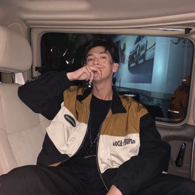 超拽韩范文艺男生头像