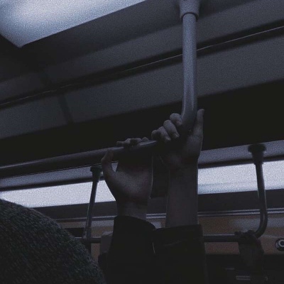 ins唯美伤感风背景图