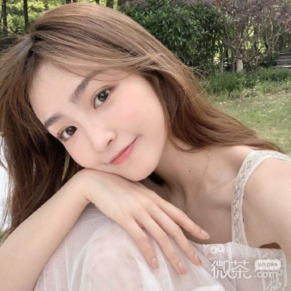 成熟文艺深沉阳光女生头像