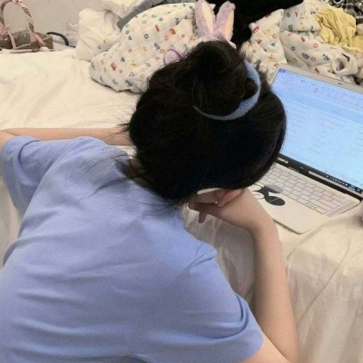 温柔清新唯美集于一身的女头像