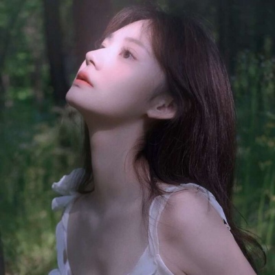温柔清新唯美集于一身的女头像