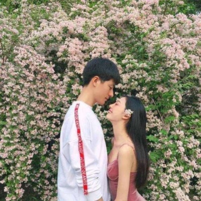 真人一对两张清新可爱情头