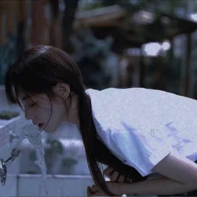 温柔清新唯美集于一身的女头像