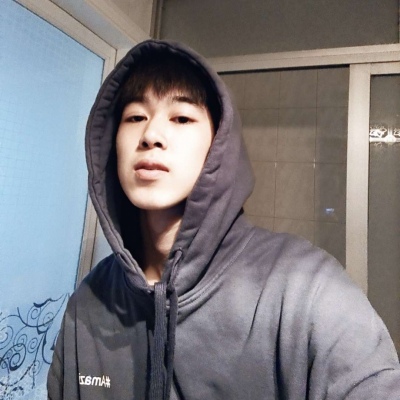 成熟伤感文艺范男生头像