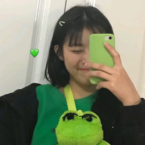 文艺最潮洒脱阳光女生头像